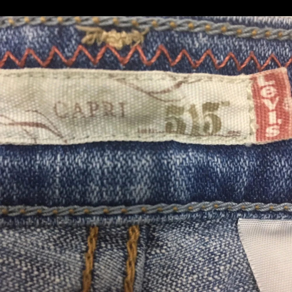 Levi's Classic Blue 515 Capri Jeans - Picture 1 of 5